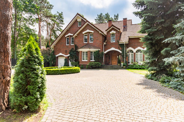 Best Concrete Paver Driveway  in Greilickville, MI