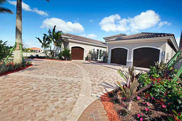 Best Driveway Pavers Installation  in Greilickville, MI