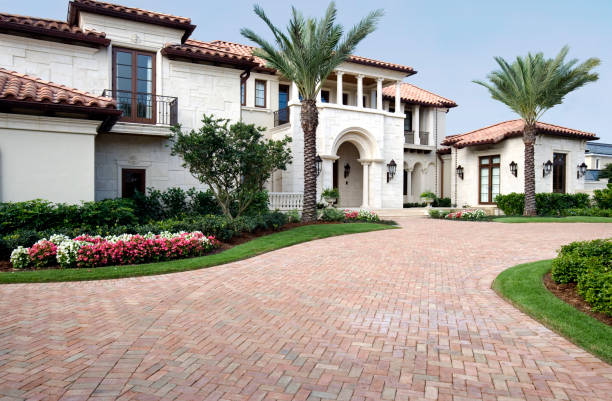 Best Interlocking Driveway Pavers  in Greilickville, MI